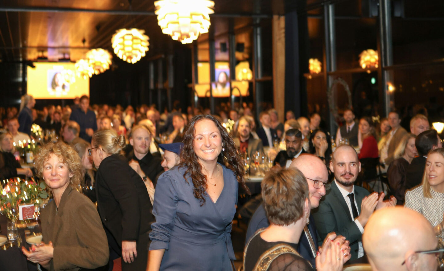Honouring someone at reception with Eventograph